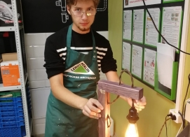 Свет в руках