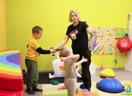 Групповое занятие с дефектологом Д.Степаненко