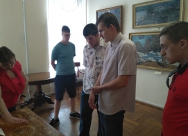На экскурсии в Музее