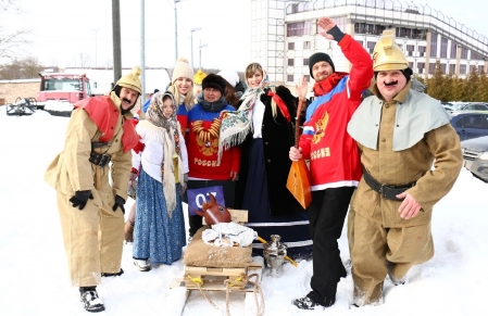 Ура, Сноутаг! Дебют нашей команды в конкурсе на самые креативные сани в горнолыжном комплексе Квань!